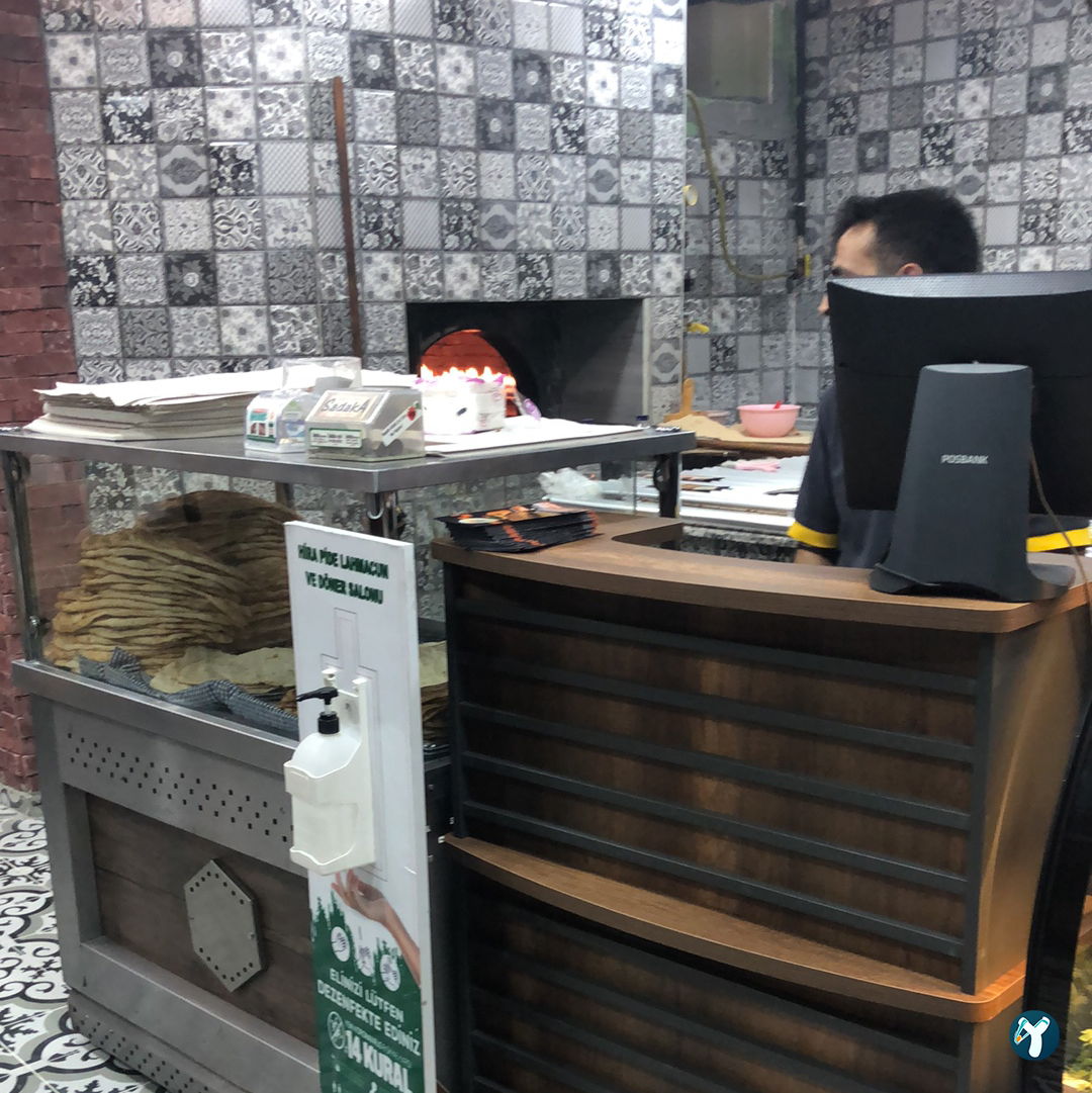 Hira Kebap Pide Lahmacun Ve Döner Salonu