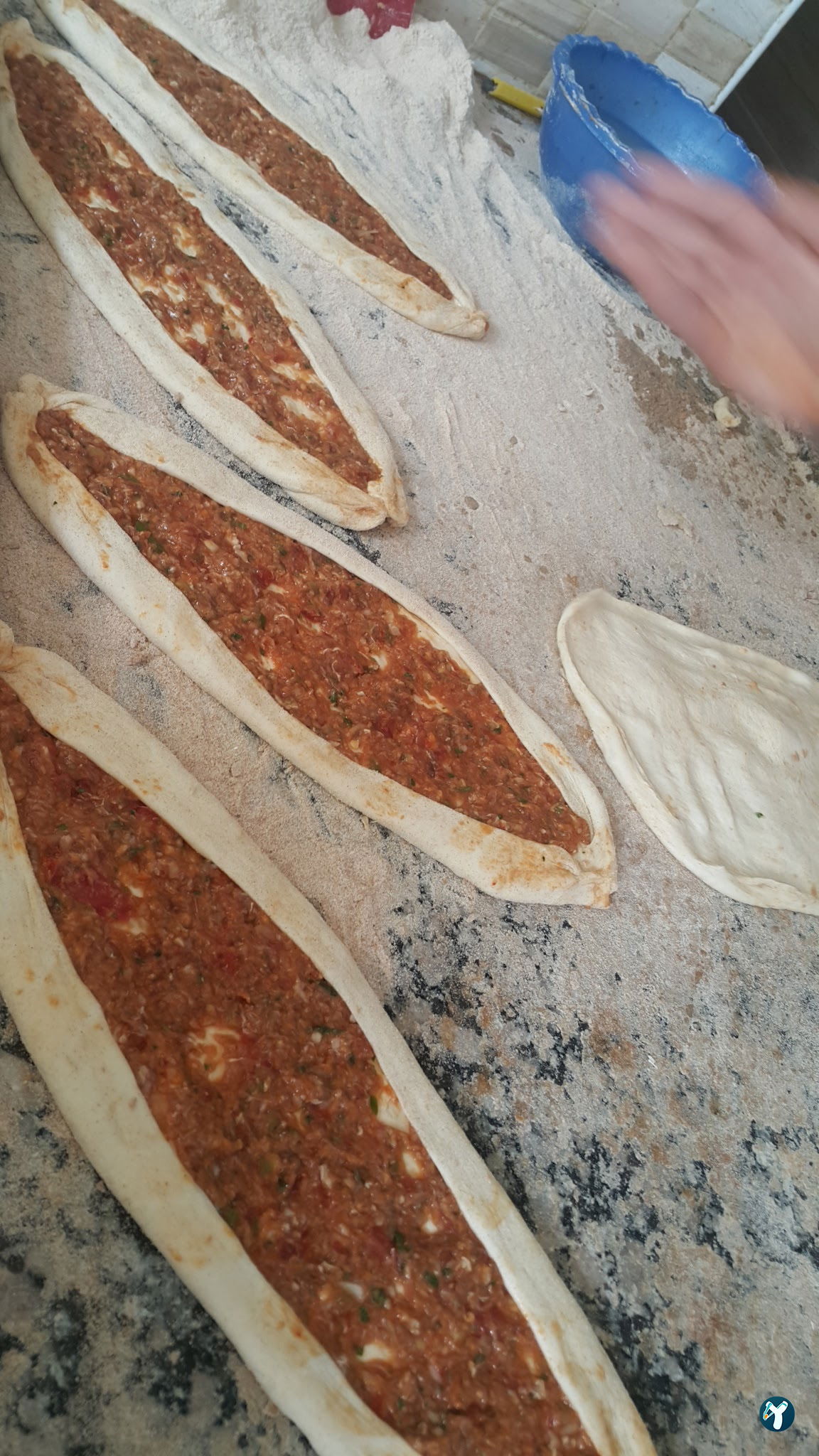 Hira Kebap Pide Lahmacun Ve Döner Salonu