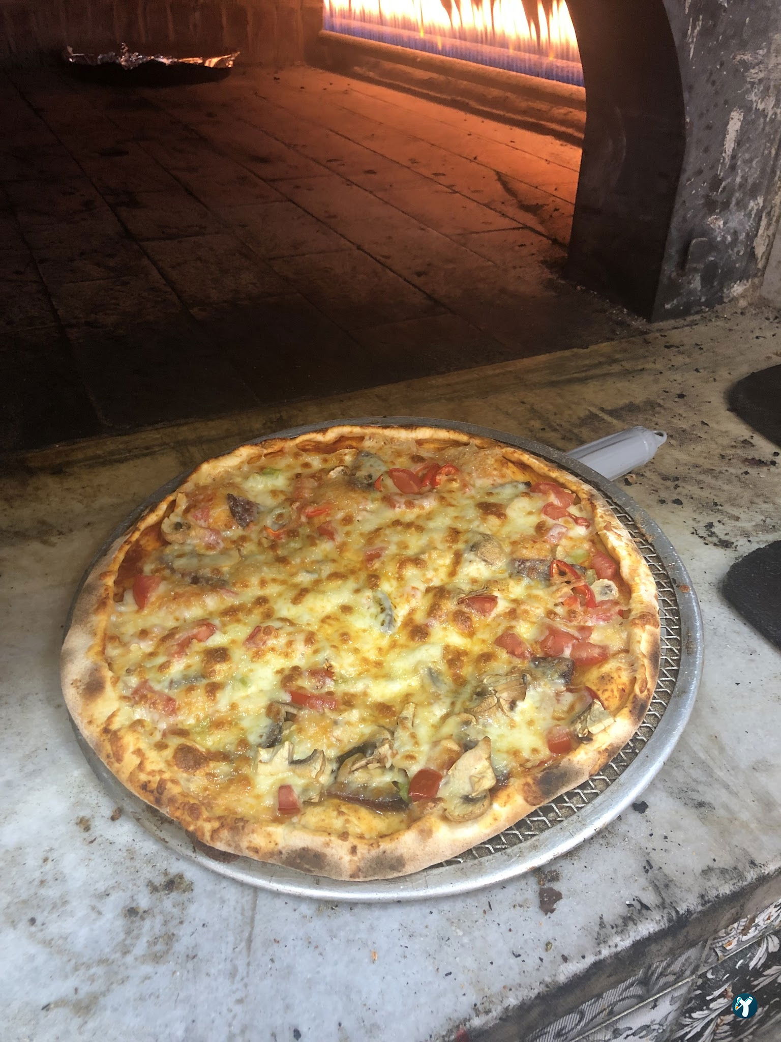 Hira Kebap Pide Lahmacun Ve Döner Salonu