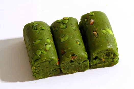 Tarihi Elmacıpazarı Güllüoğlu Baklava resimleri