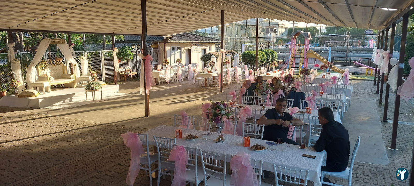 Üniversite Restorant