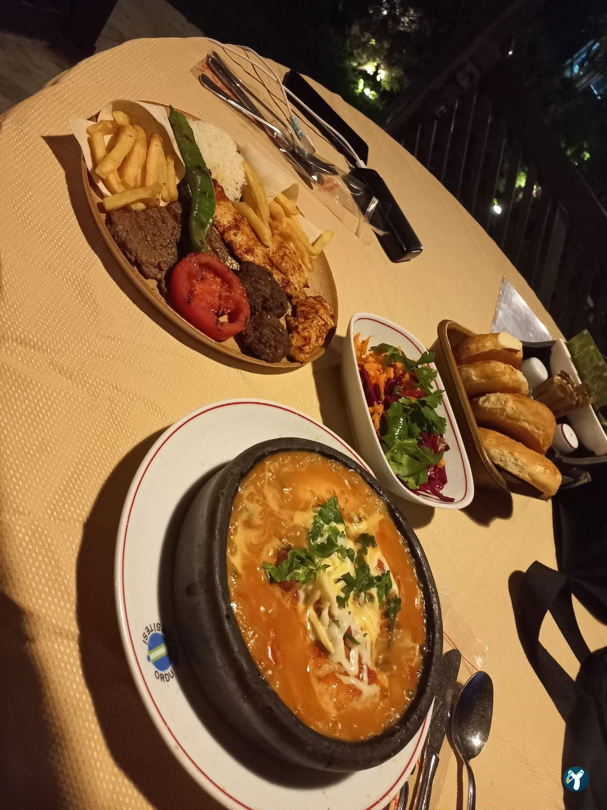 Üniversite Restorant