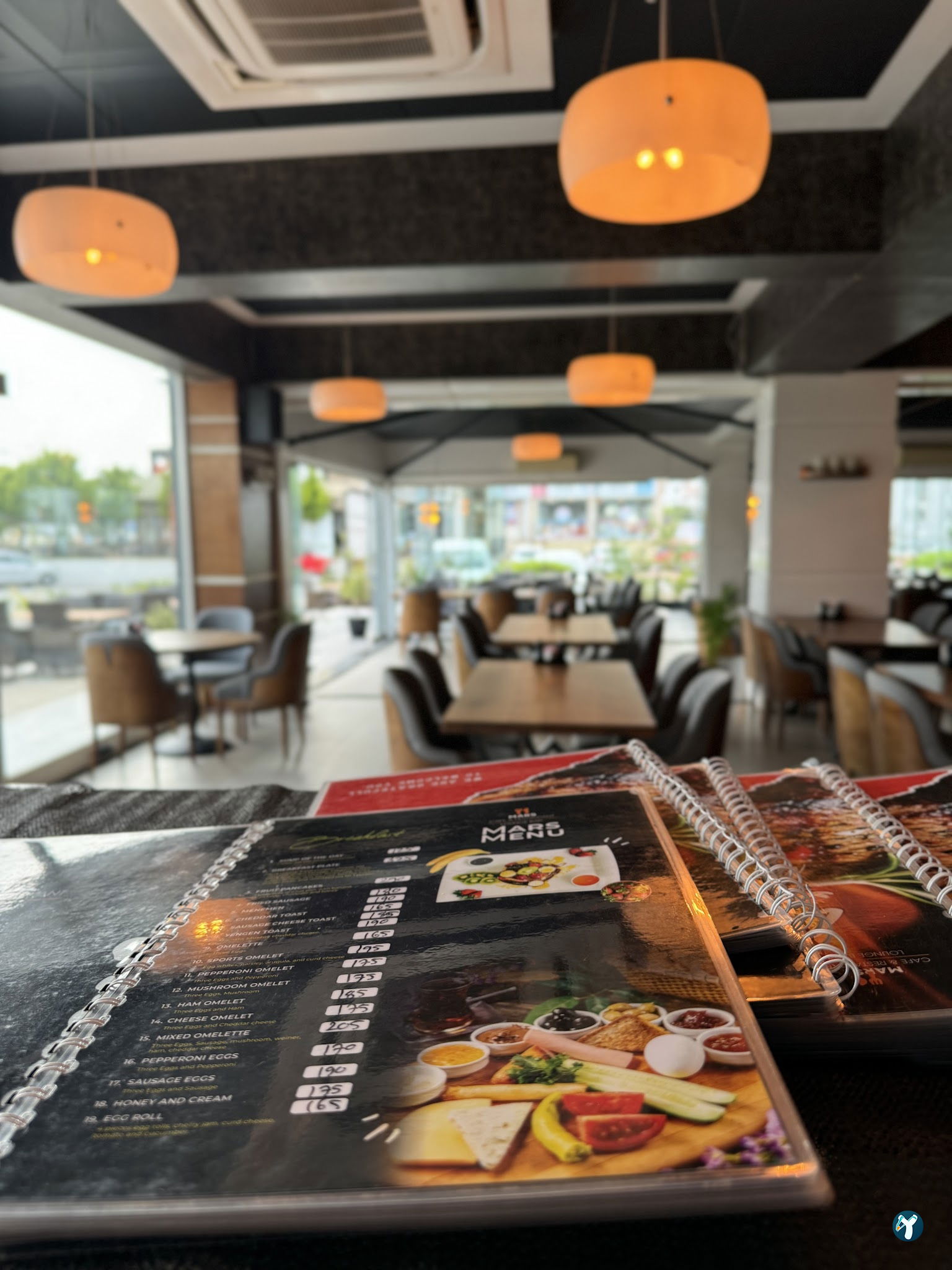 Mars Cafe Restaurant - Shisha Lounge Bar