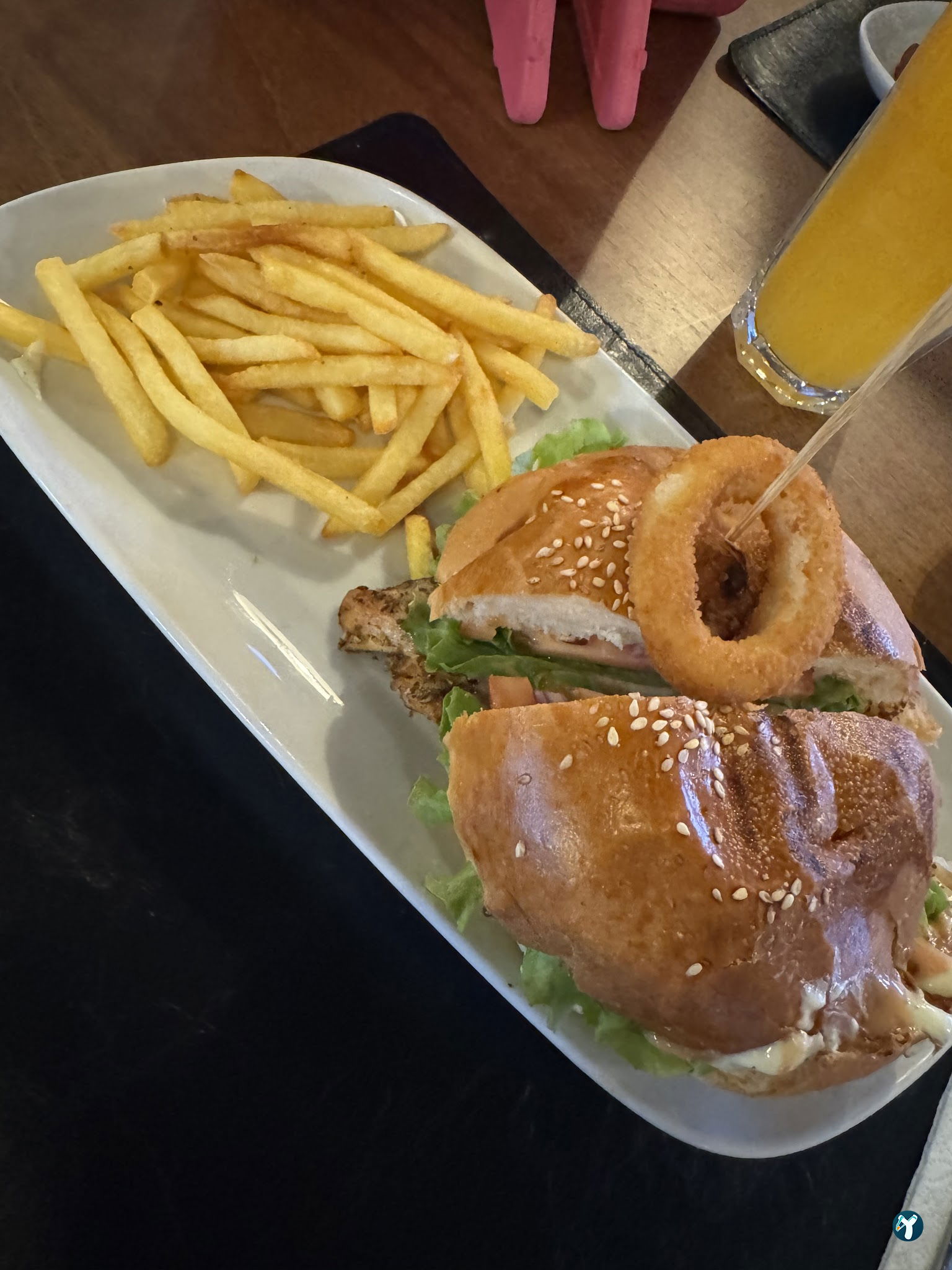Mars Cafe Restaurant - Shisha Lounge Bar