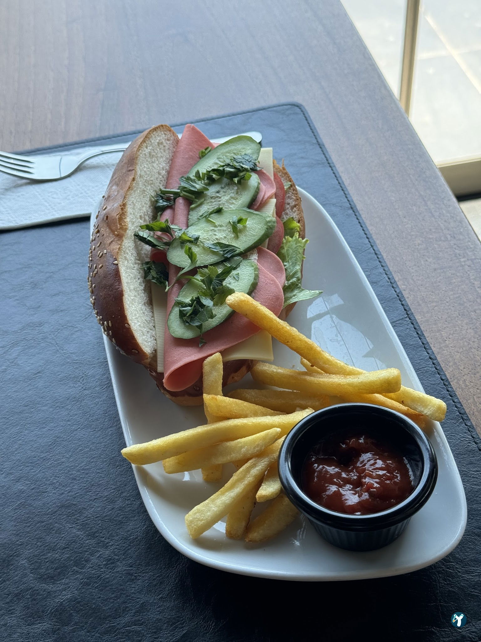 Mars Cafe Restaurant - Shisha Lounge Bar