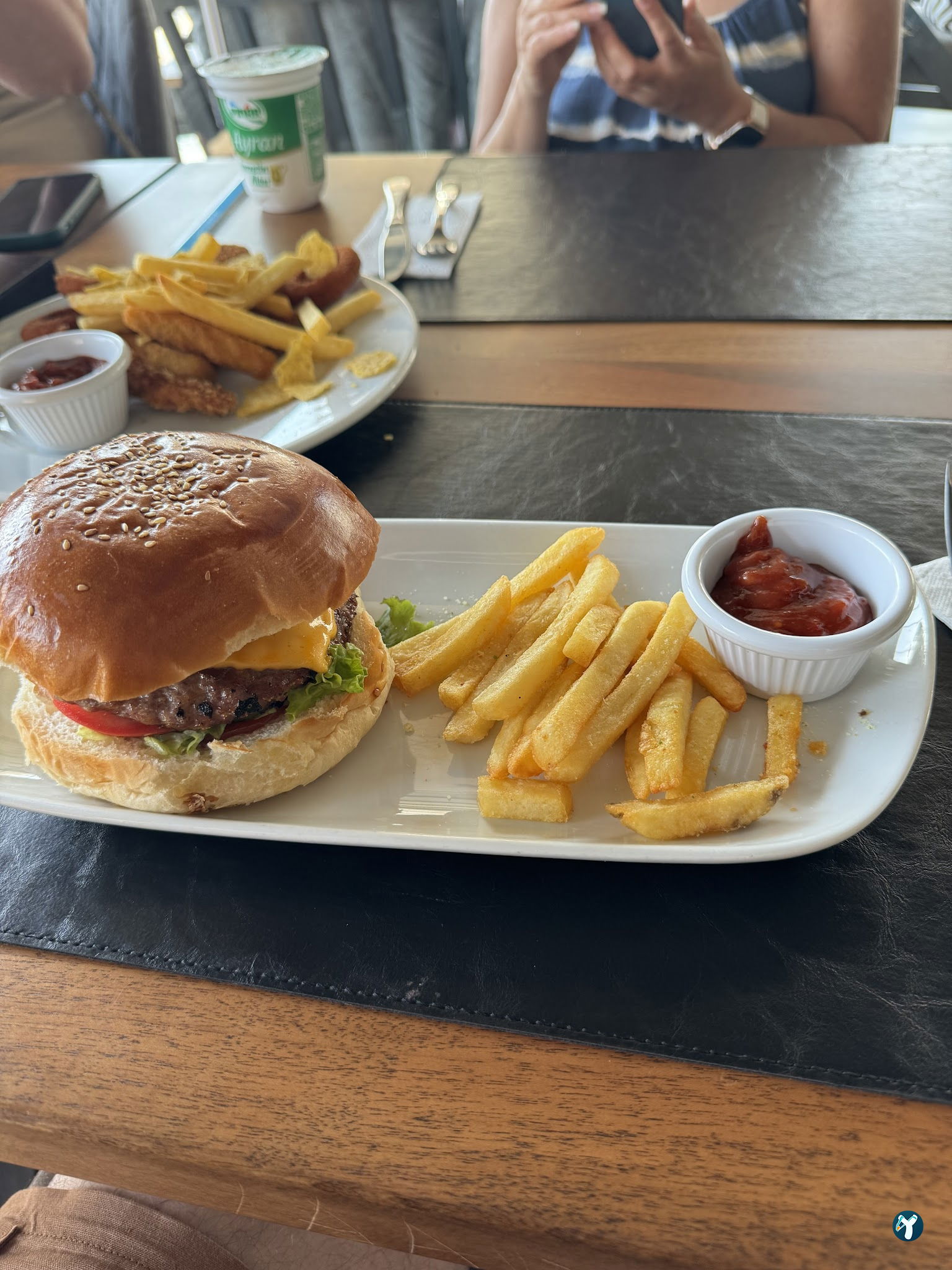 Mars Cafe Restaurant - Shisha Lounge Bar