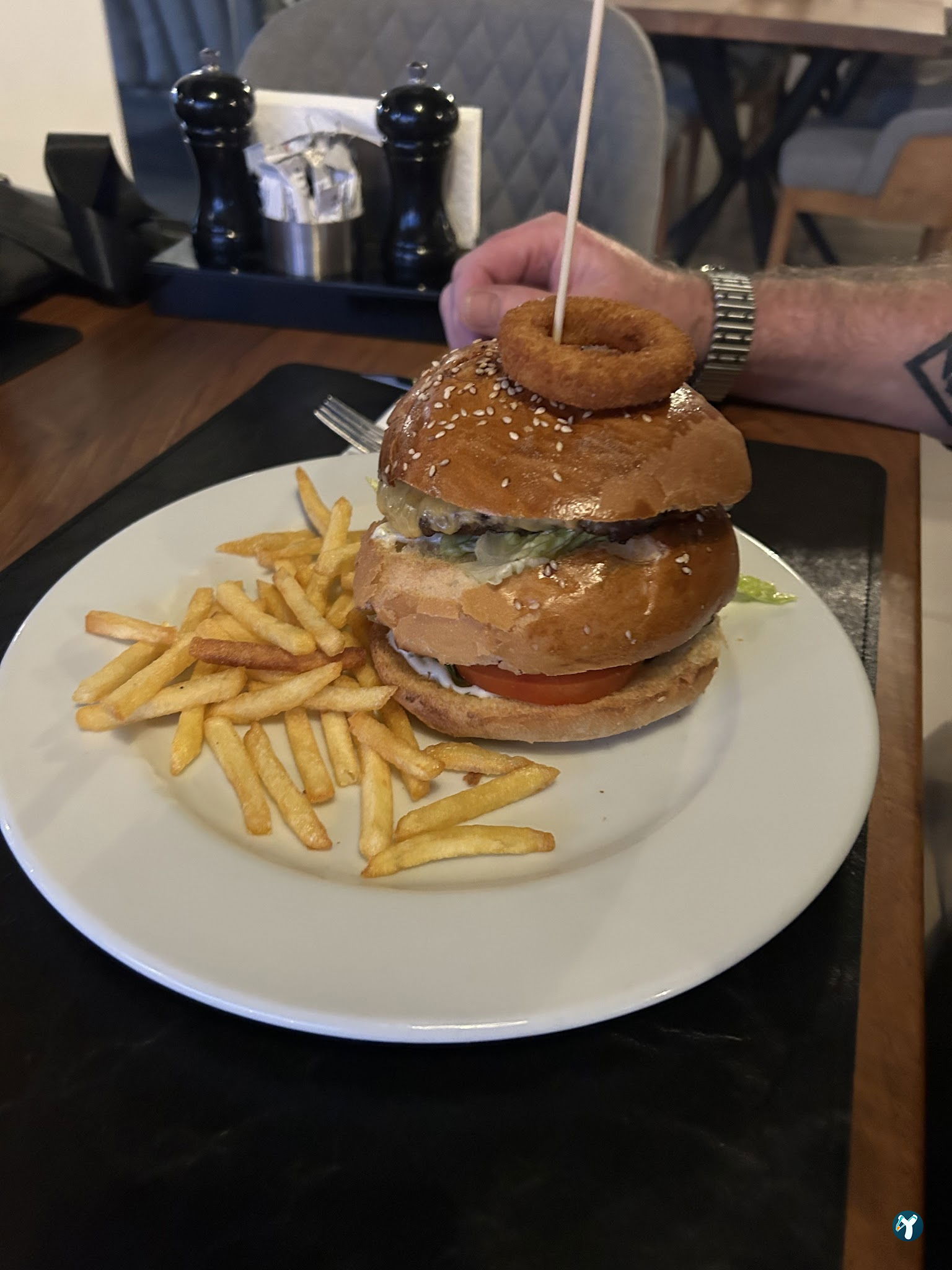 Mars Cafe Restaurant - Shisha Lounge Bar