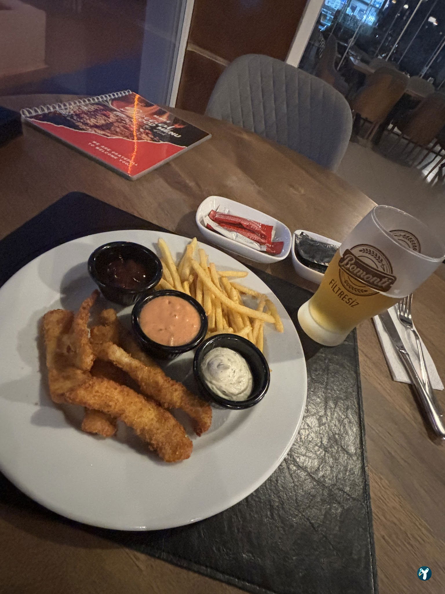 Mars Cafe Restaurant - Shisha Lounge Bar