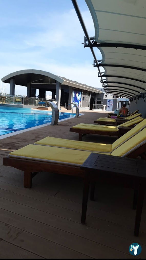 Lighthouse Pool&Pub