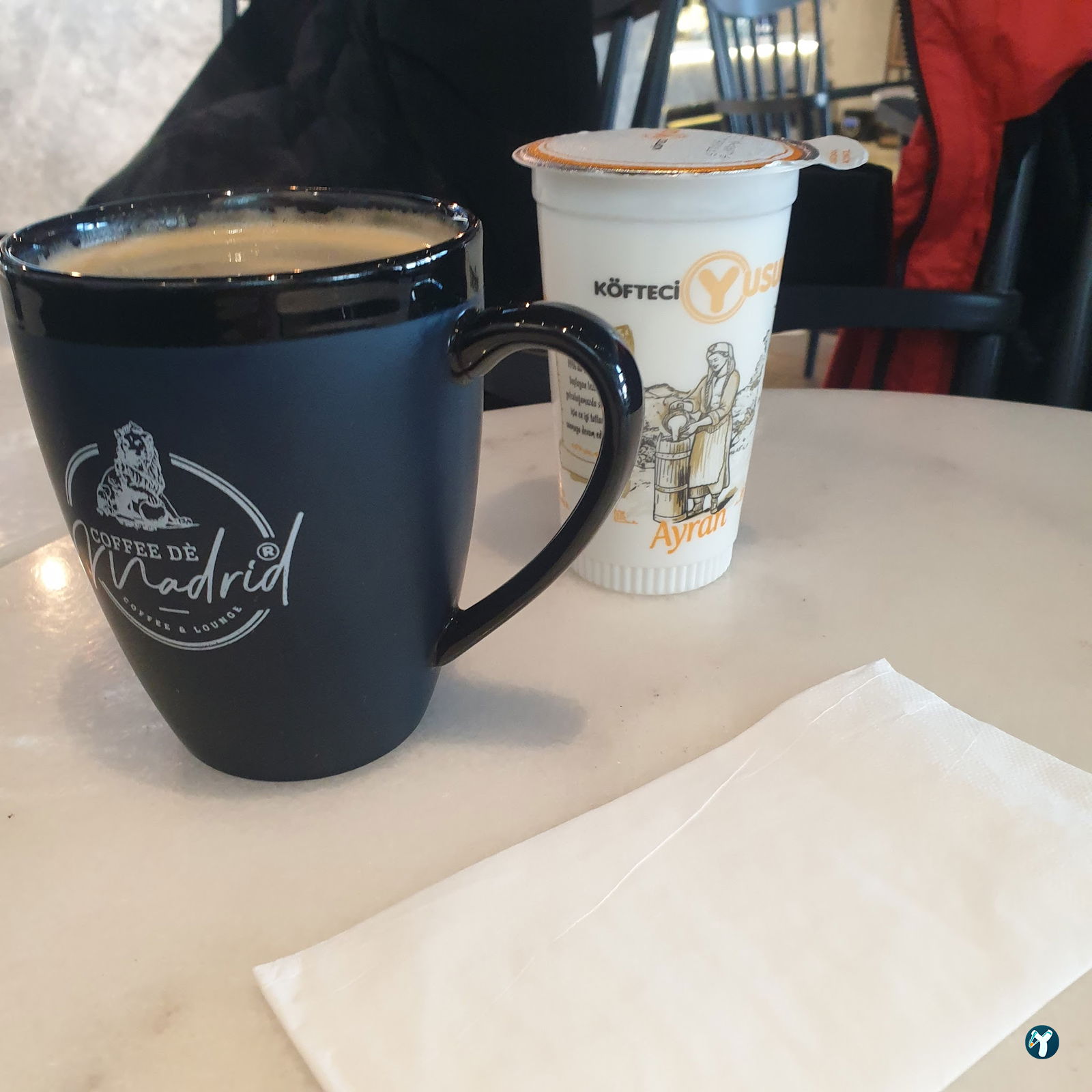 Coffee De Madrid Koç İkiz Kuleleri