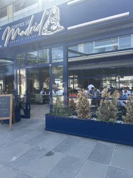 Coffee De Madrid Koç İkiz Kuleleri resimleri