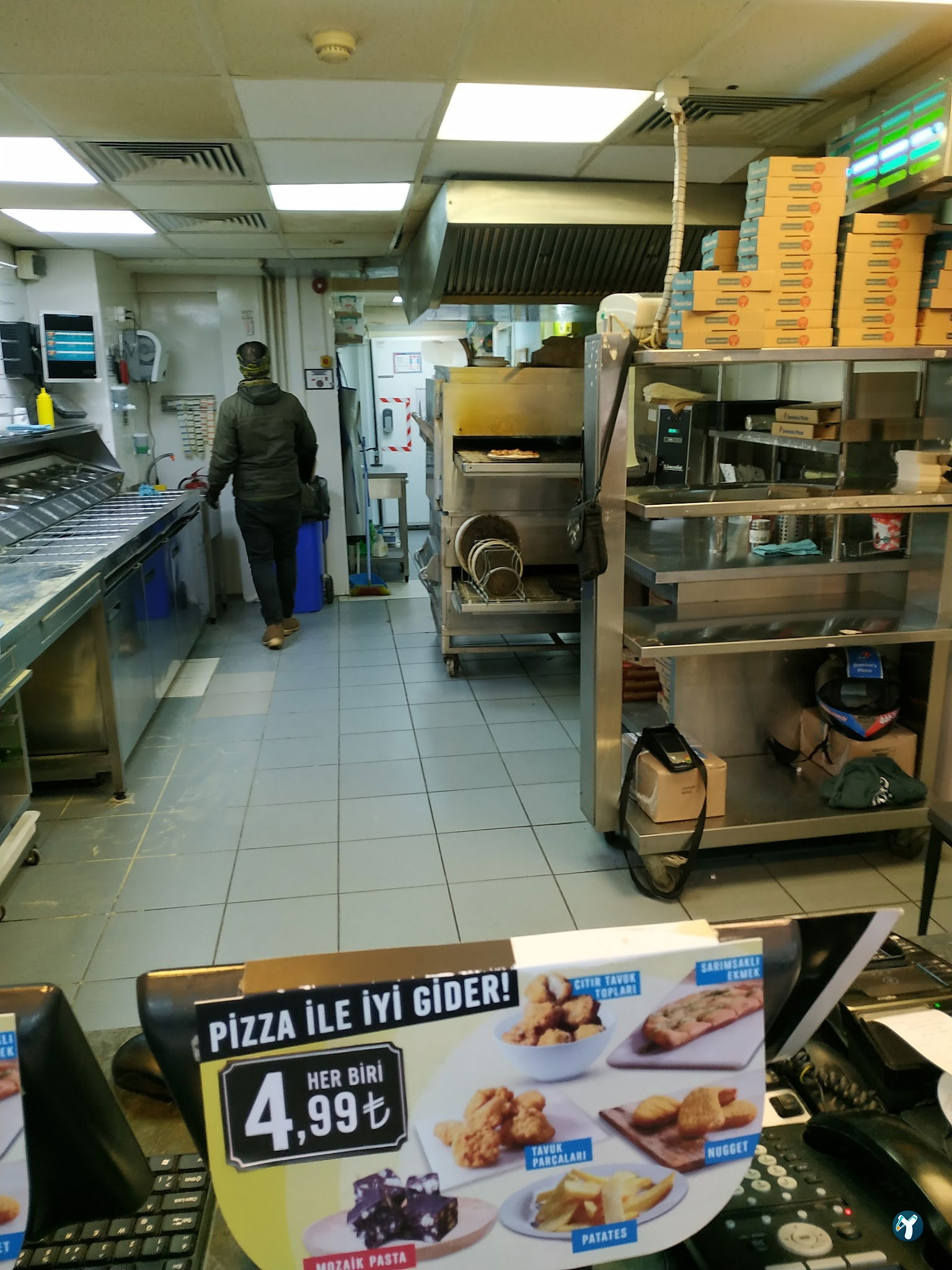 Domino'S Pizza Zuhuratbaba