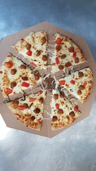 Domino'S Pizza Zuhuratbaba resimleri