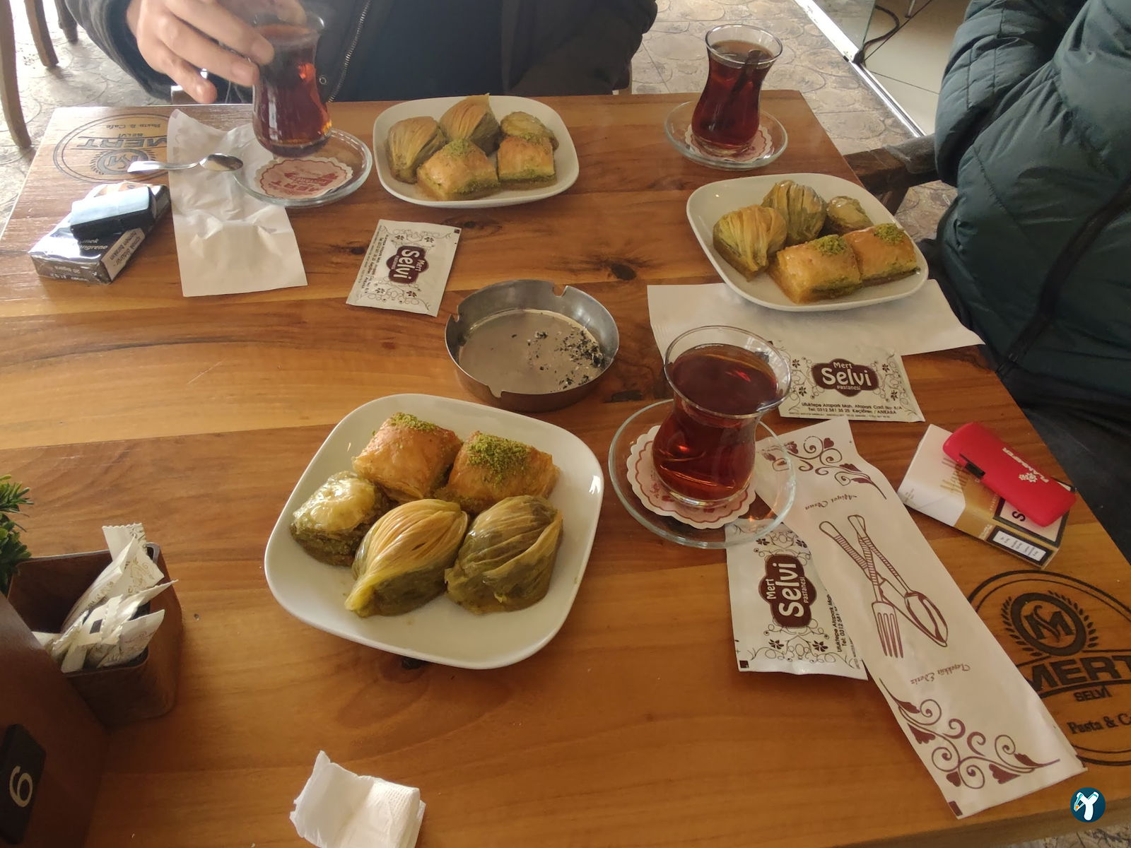 Mert Selvi̇ Pastanesi̇ (Atapark)