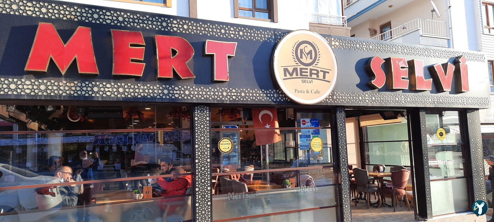 Mert Selvi̇ Pastanesi̇ (Atapark)