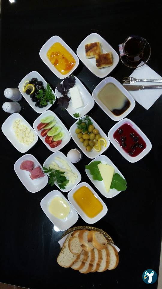 Mert Selvi̇ Pastanesi̇ (Atapark)