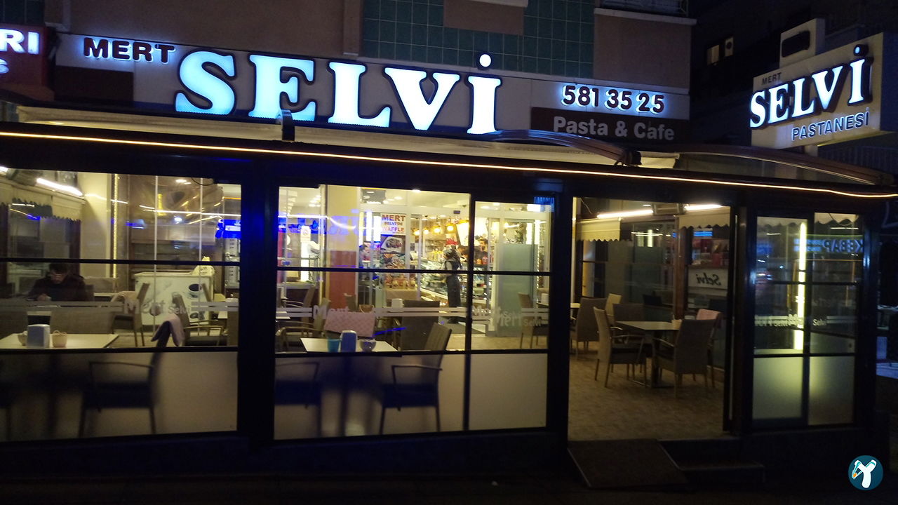 Mert Selvi̇ Pastanesi̇ (Atapark)
