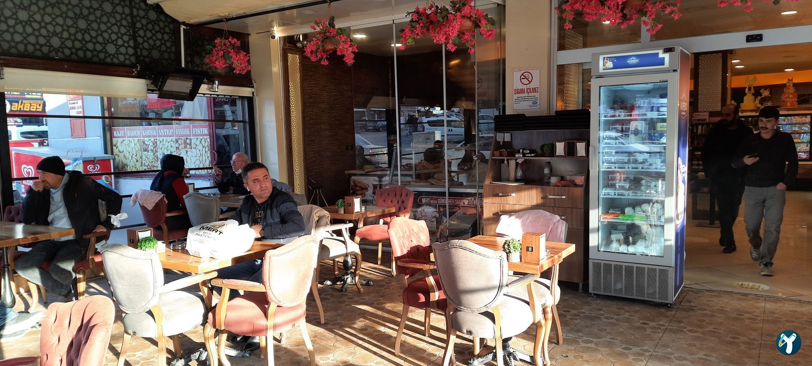 Mert Selvi̇ Pastanesi̇ (Atapark)