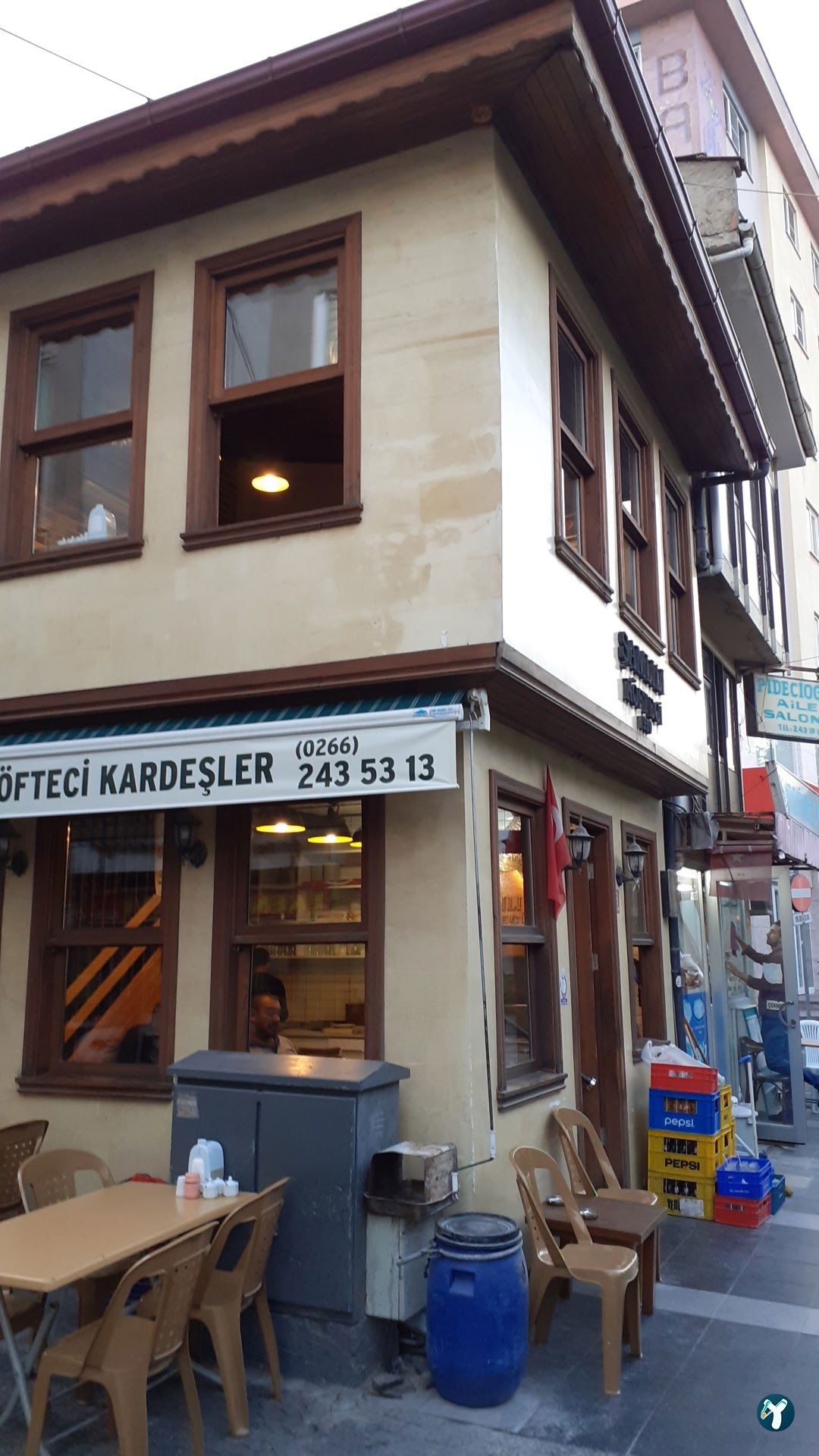 Şamlılı Köfte
