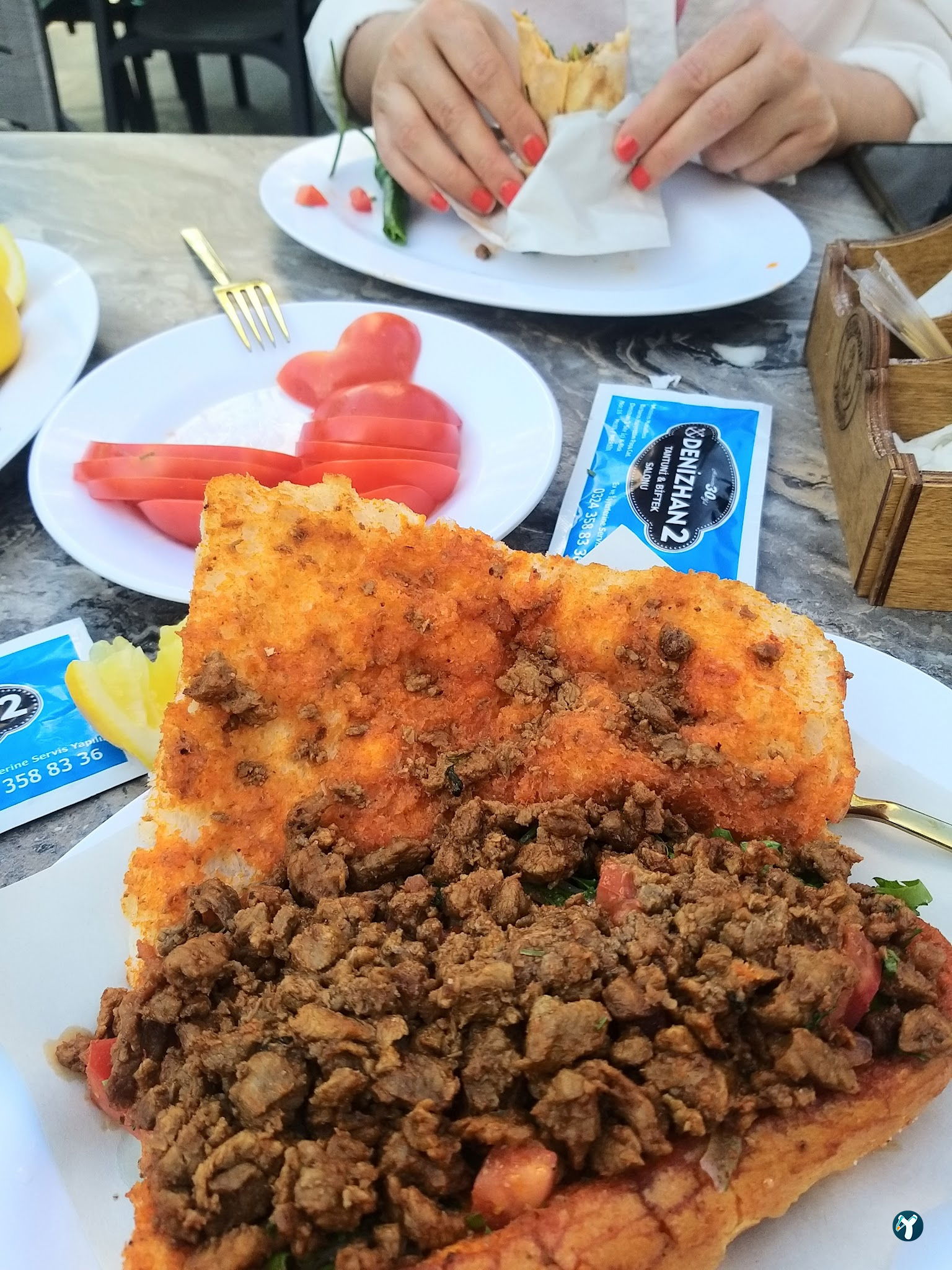Deni̇zhan 2 Tantuni̇ ( Mezi̇tli̇ /Mersi̇n )
