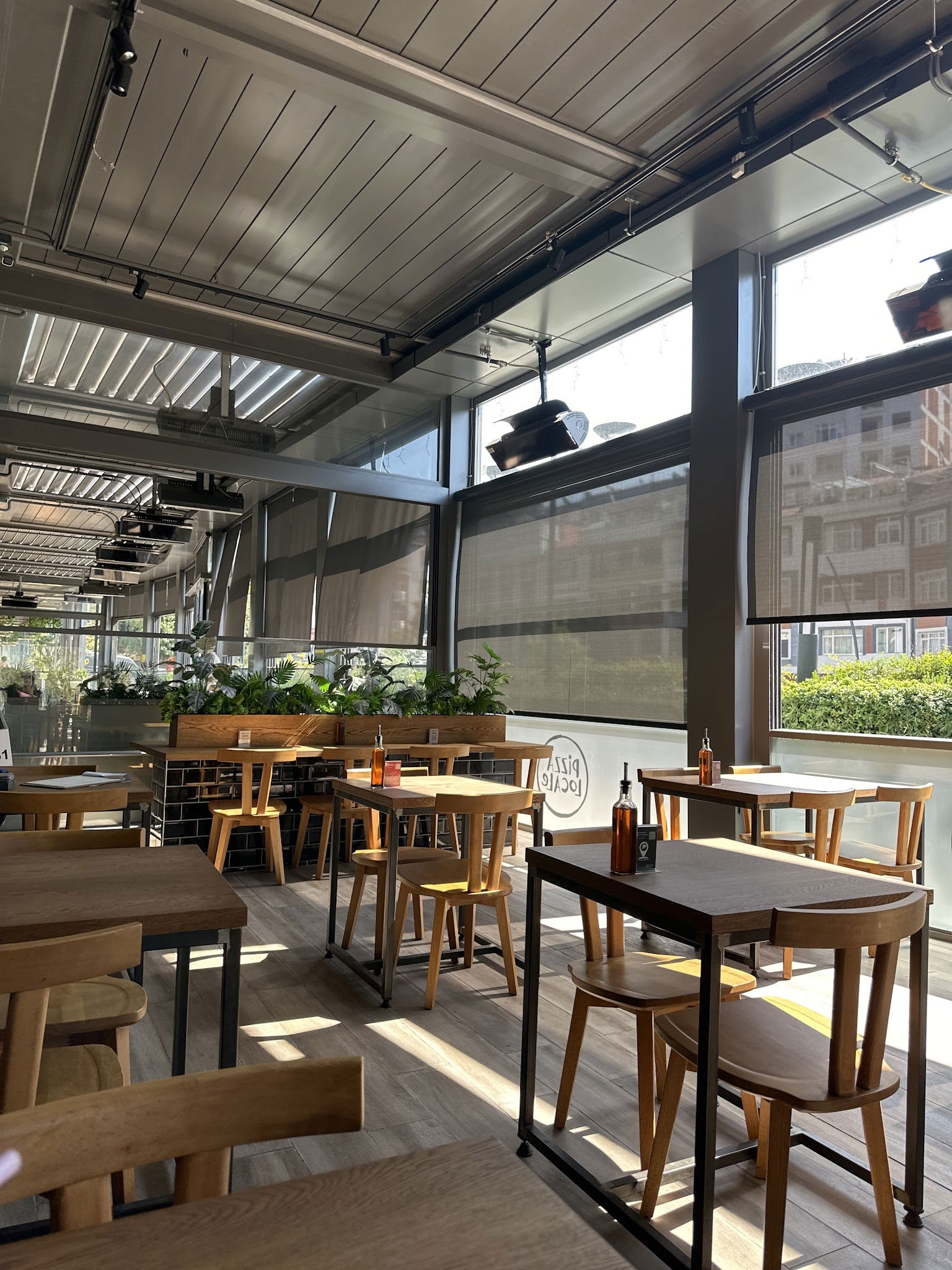 Pizza Locale Üsküdar