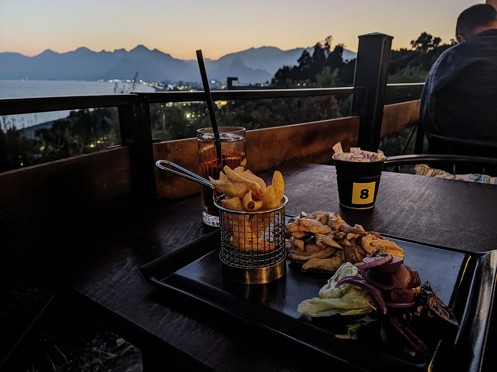 Falez Manzara Cafe & Bistro