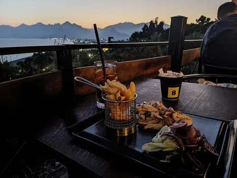Falez Manzara Cafe & Bistro resimleri