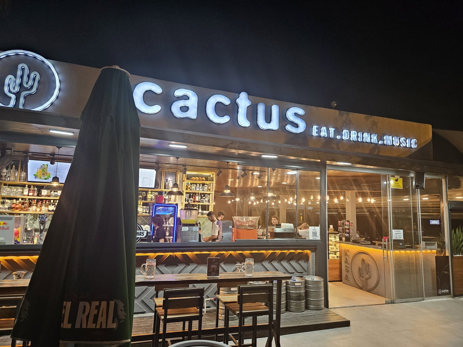 Falez Manzara Cafe & Bistro