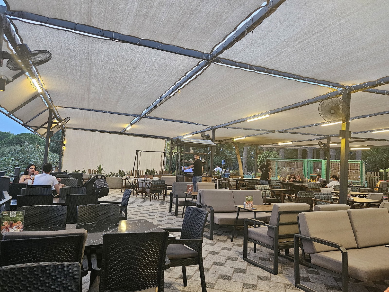 Falez Manzara Cafe & Bistro