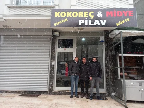 Badem Kokereç&Pilav & Midye &Köfte resimleri