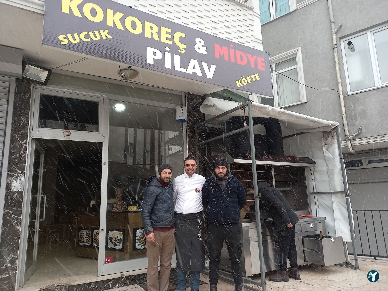 Badem Kokereç&Pilav & Midye &Köfte