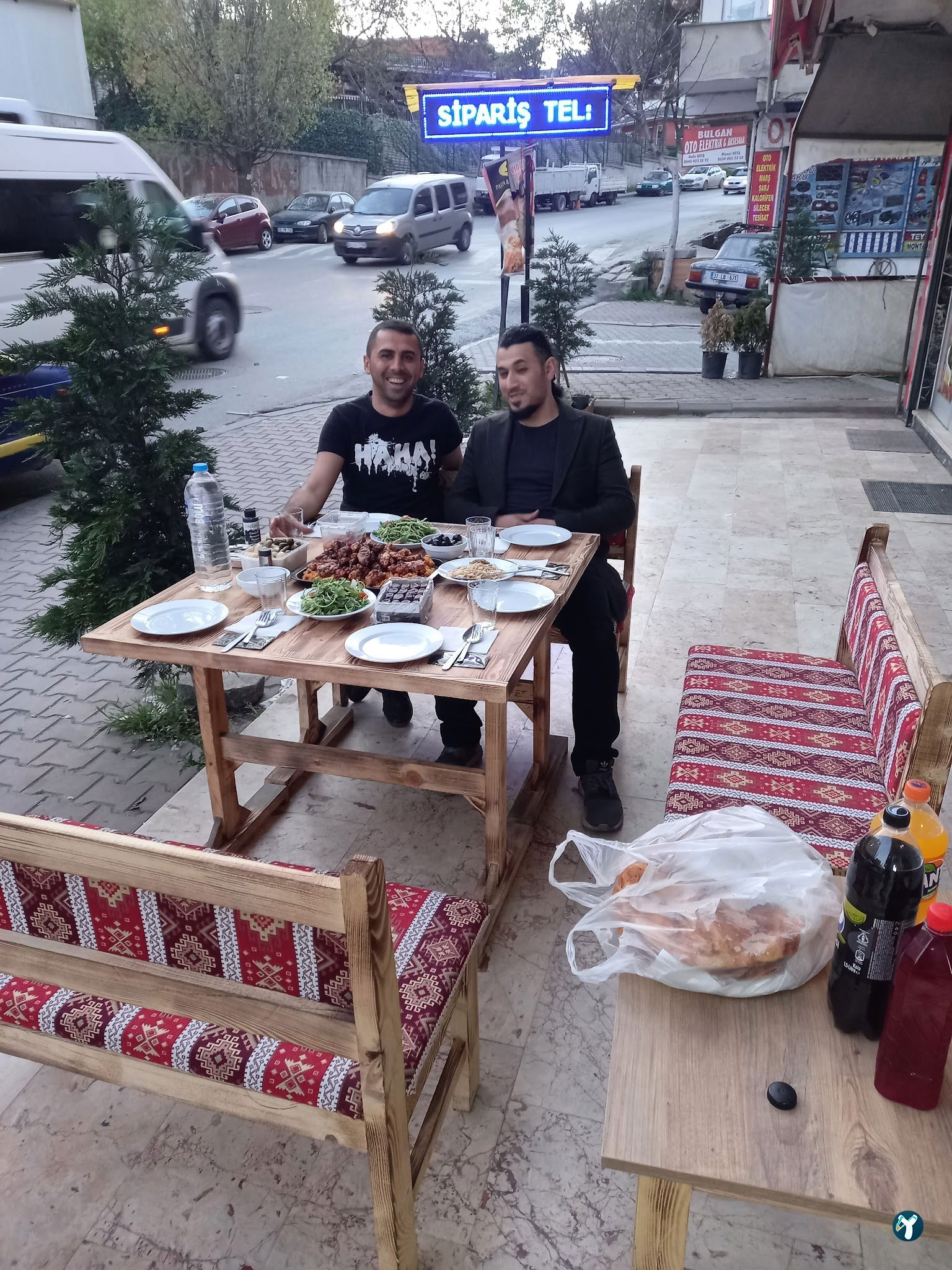 Badem Kokereç&Pilav & Midye &Köfte