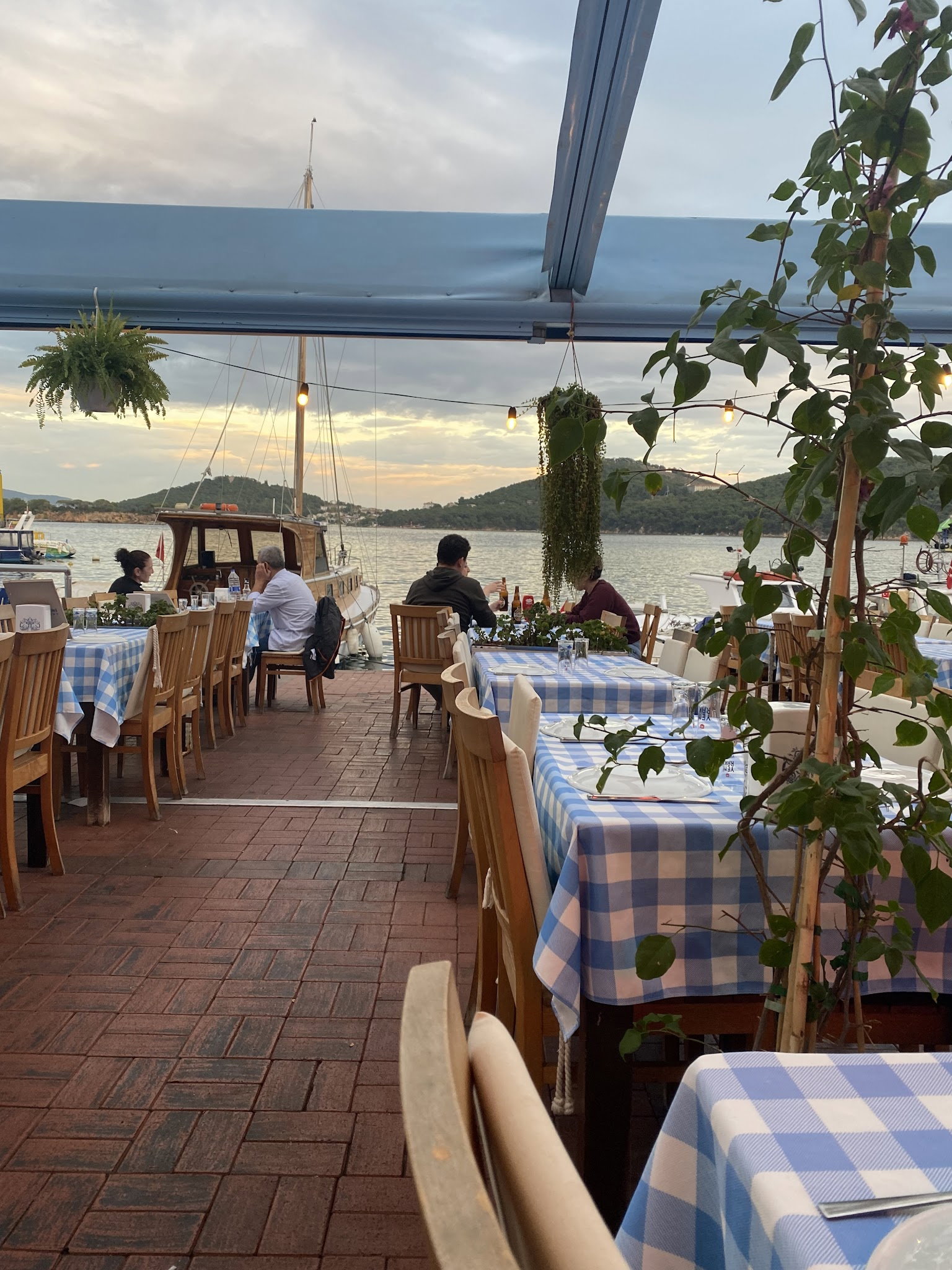 Barba Yani Restaurant