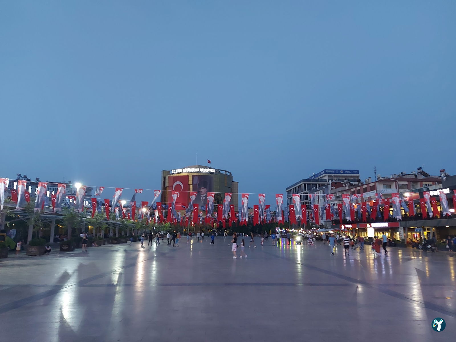 Aydın Atatürk Kent Meydanı