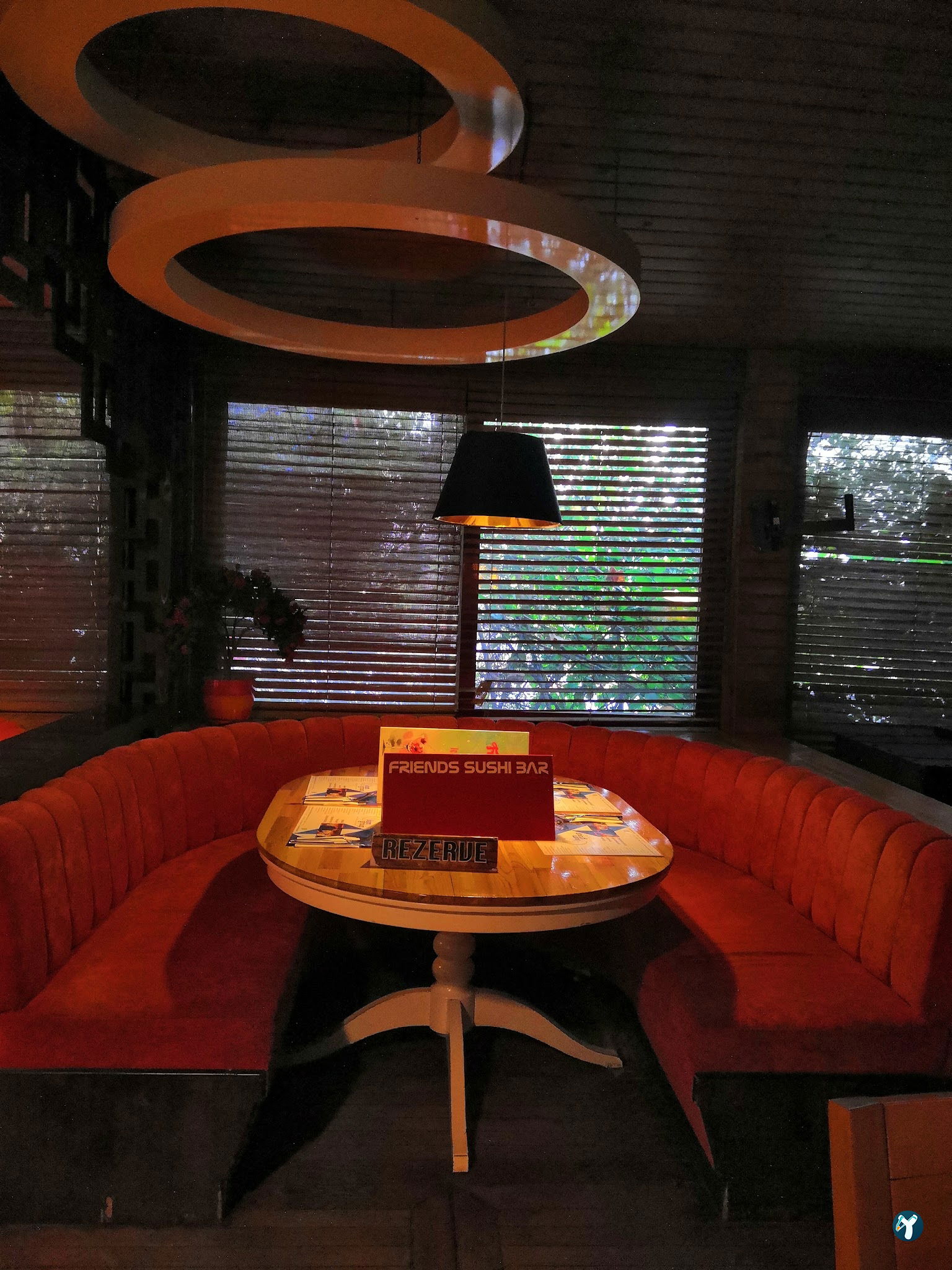 Friends Cafe