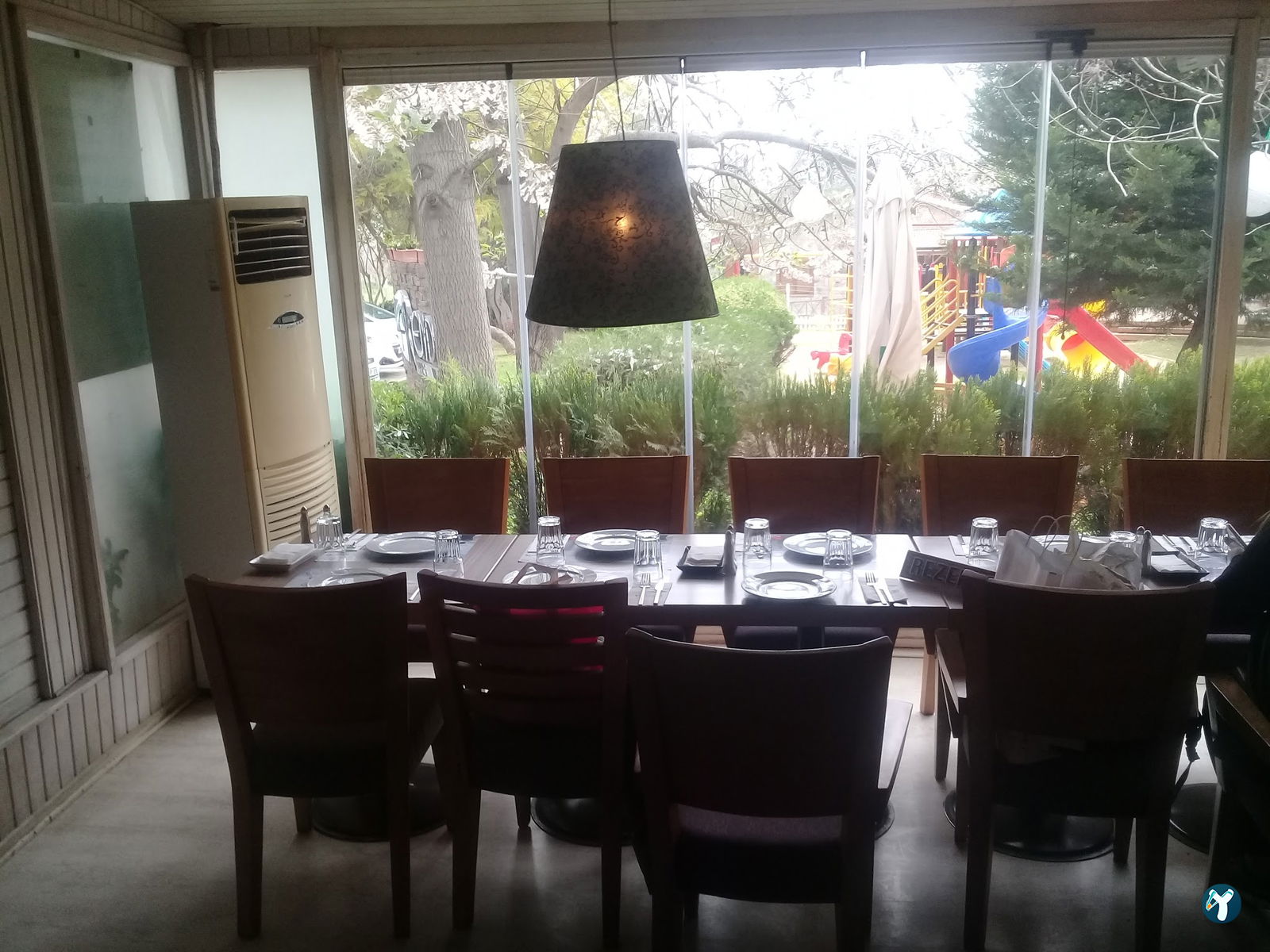 Friends Cafe