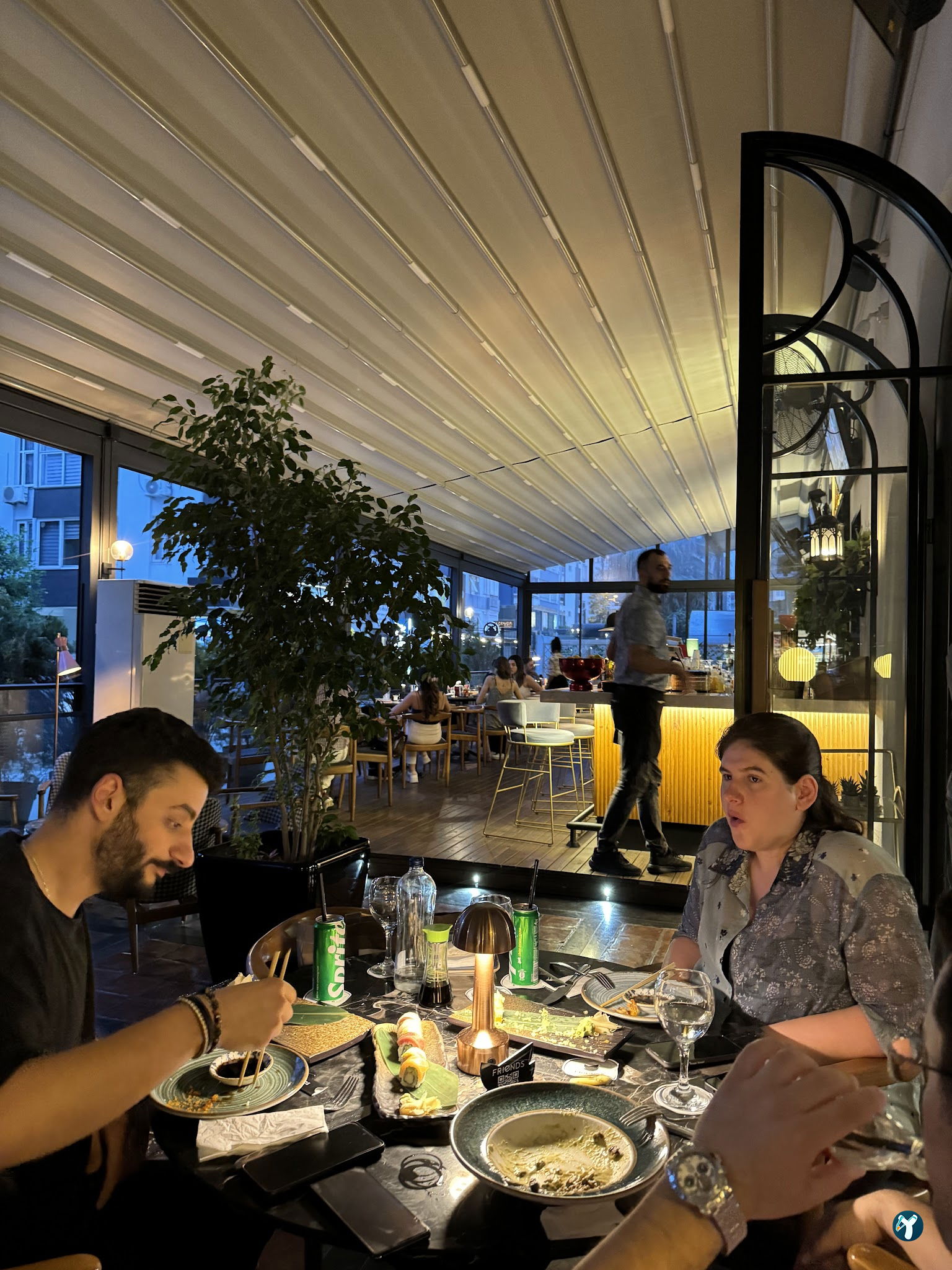 Friends Cafe