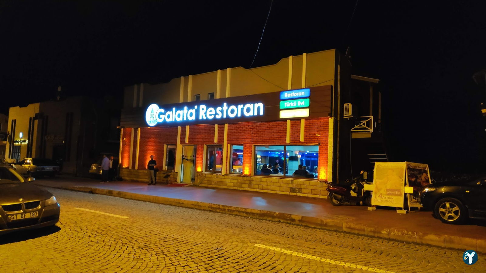 Marina Restaurant & Cafe & Beach