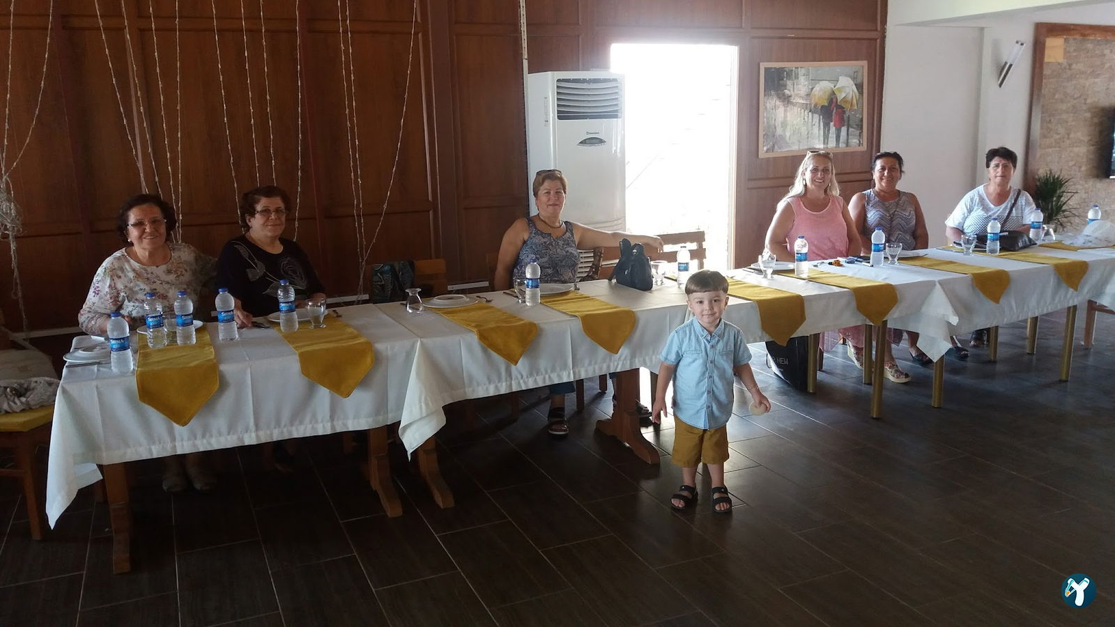 Marina Restaurant & Cafe & Beach