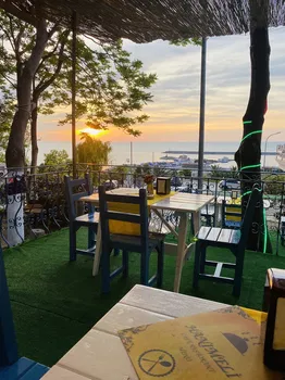 Şile Hanımeli Antik Cafe resimleri
