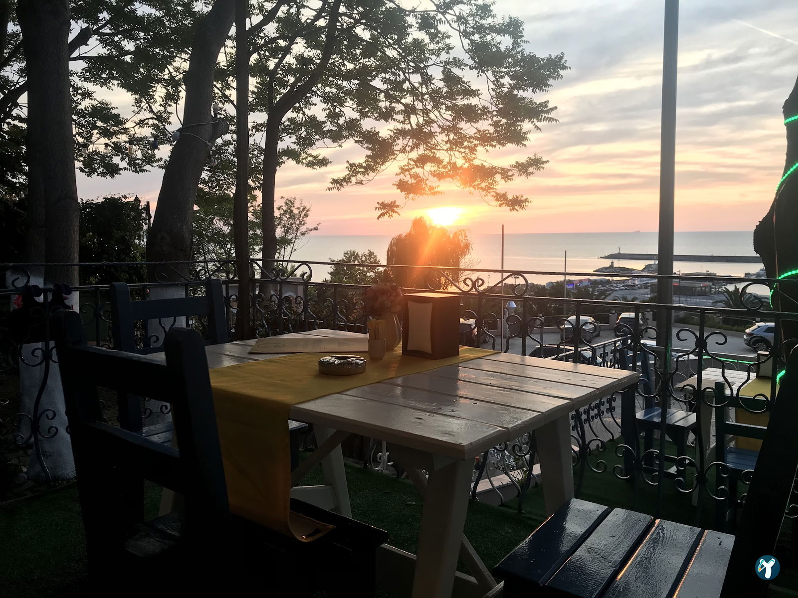 Şile Hanımeli Antik Cafe