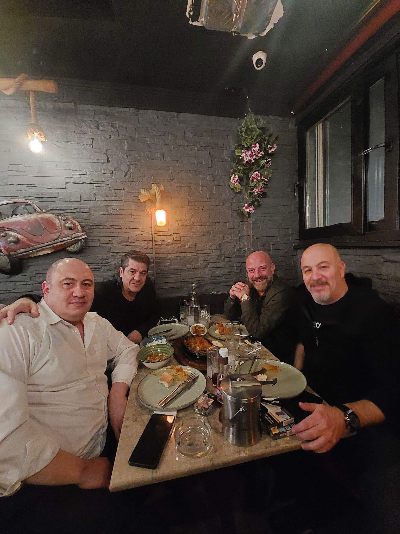 İkimizinyeri Ocakbaşı