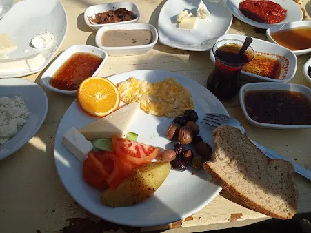 Yörük Ali Köy Sofrası resimleri