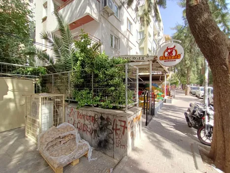 Ohannes Burger Küçükpark resimleri Ohannes Burger Küçükpark resimleri