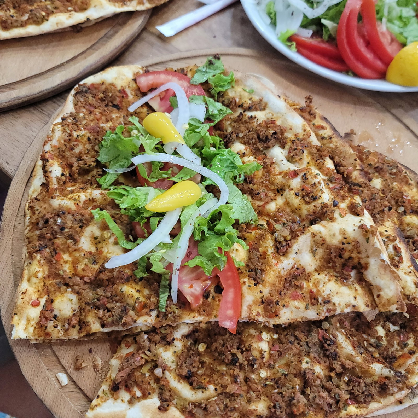 Hsn Oruçoğlu Kebap & Lahmacun & Köfte Salonu