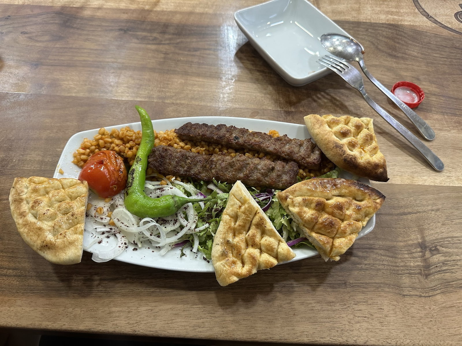 Hsn Oruçoğlu Kebap & Lahmacun & Köfte Salonu