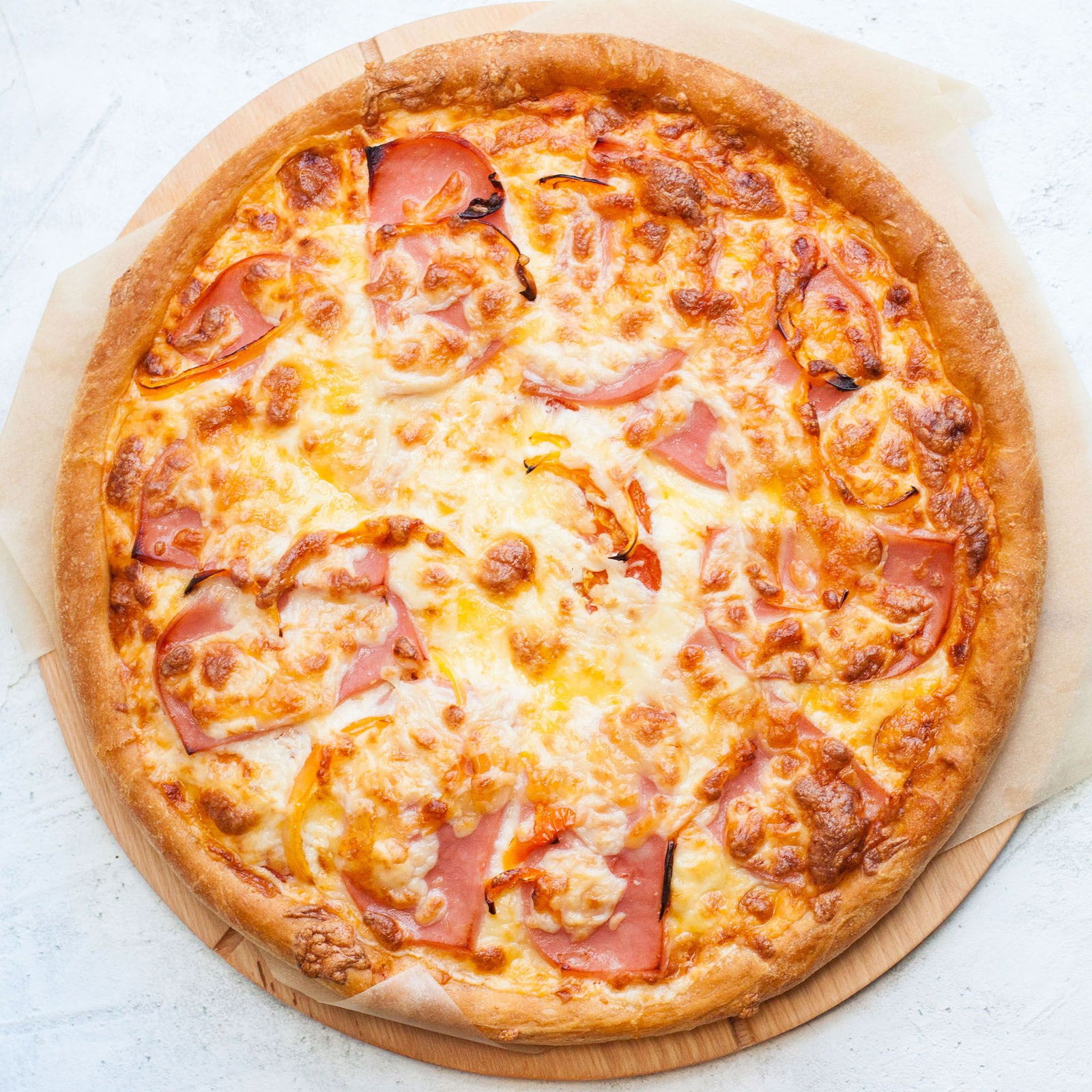 Jambonlu Pizza