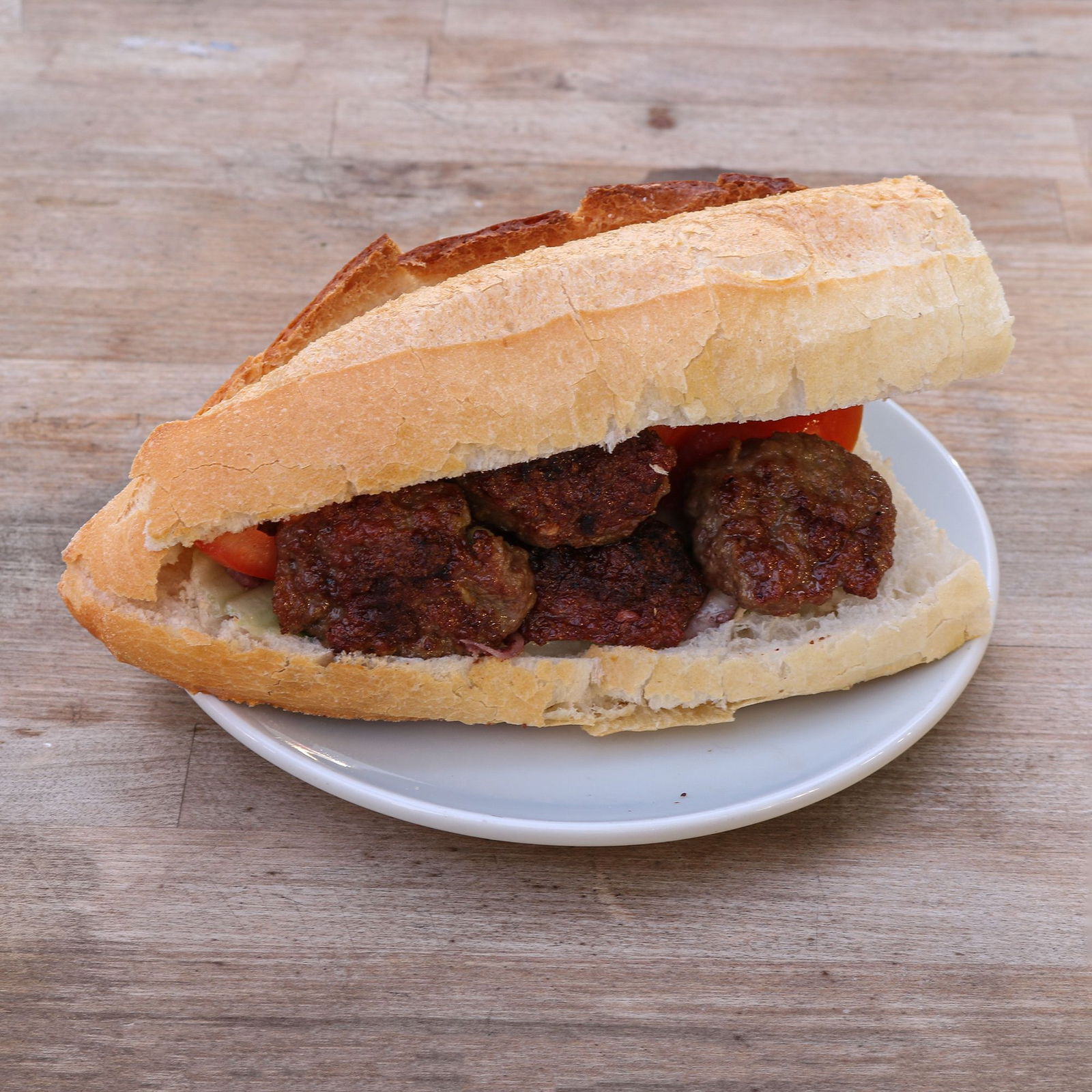 Ekmek Arası Izgara Köfte