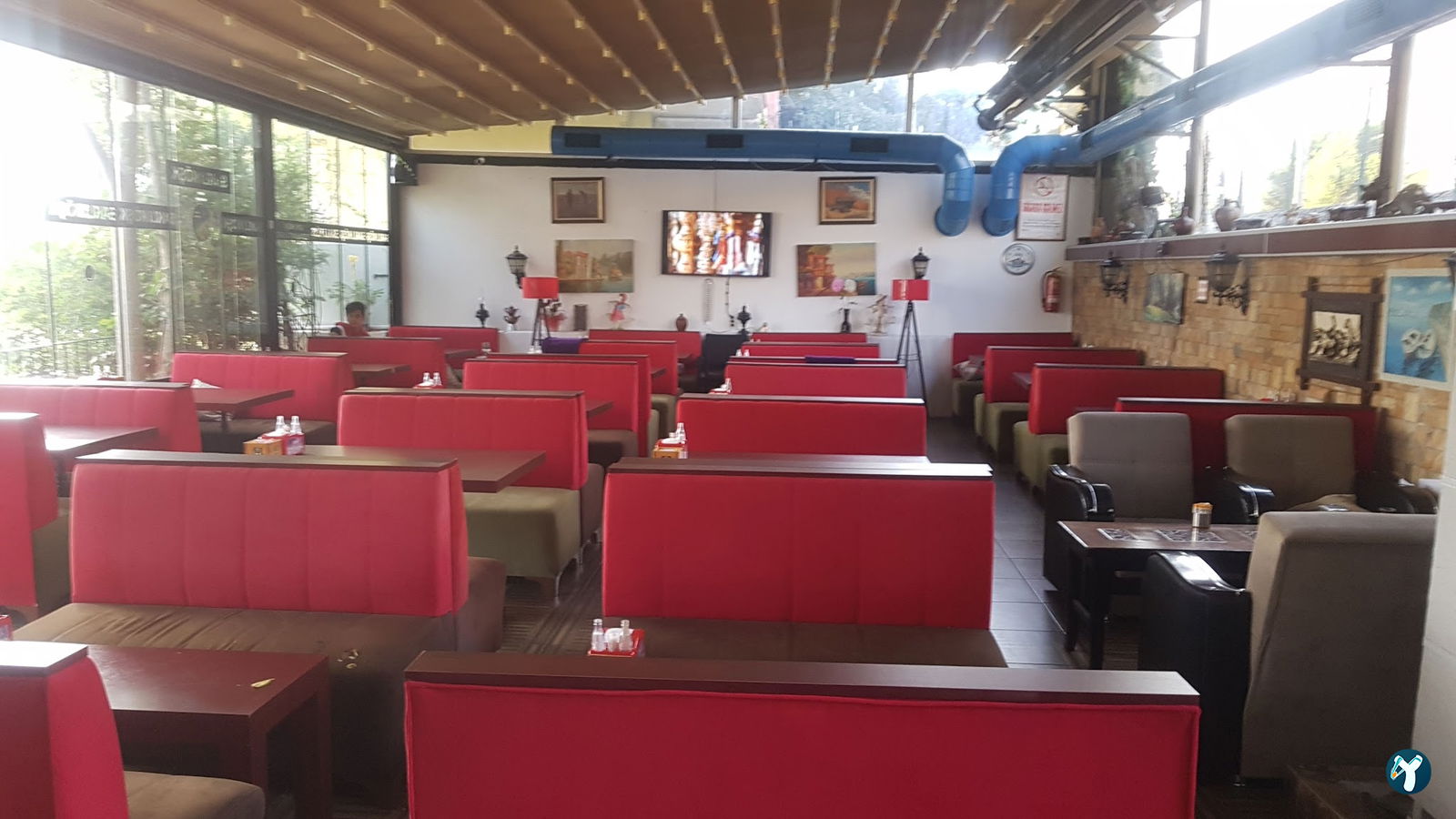 Saklı Köşk