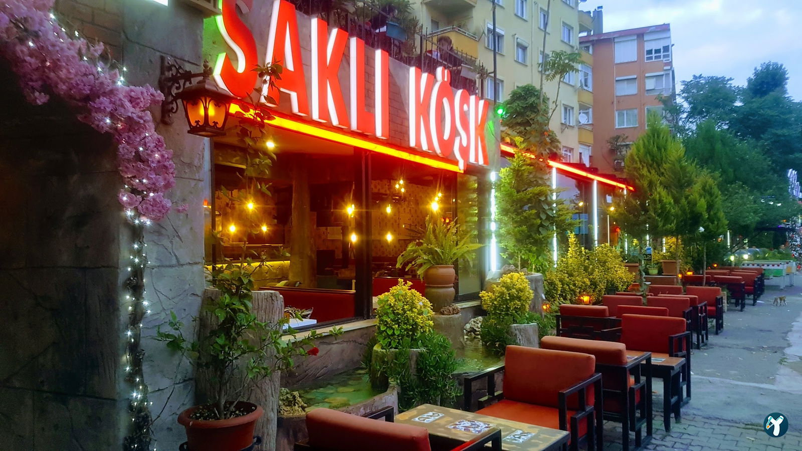 Saklı Köşk